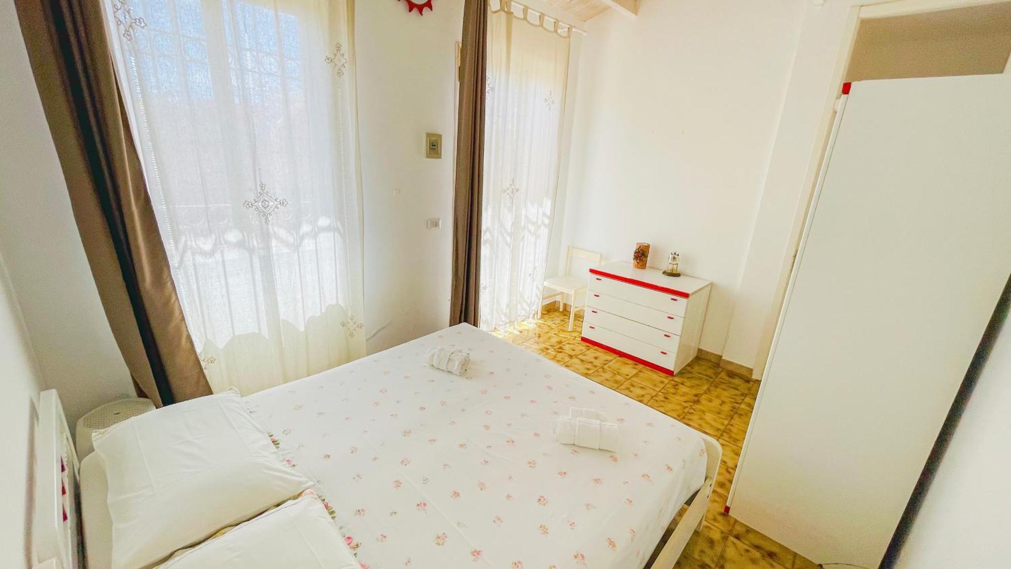 Amaris Mango Seafront Villa Гранелли Экстерьер фото