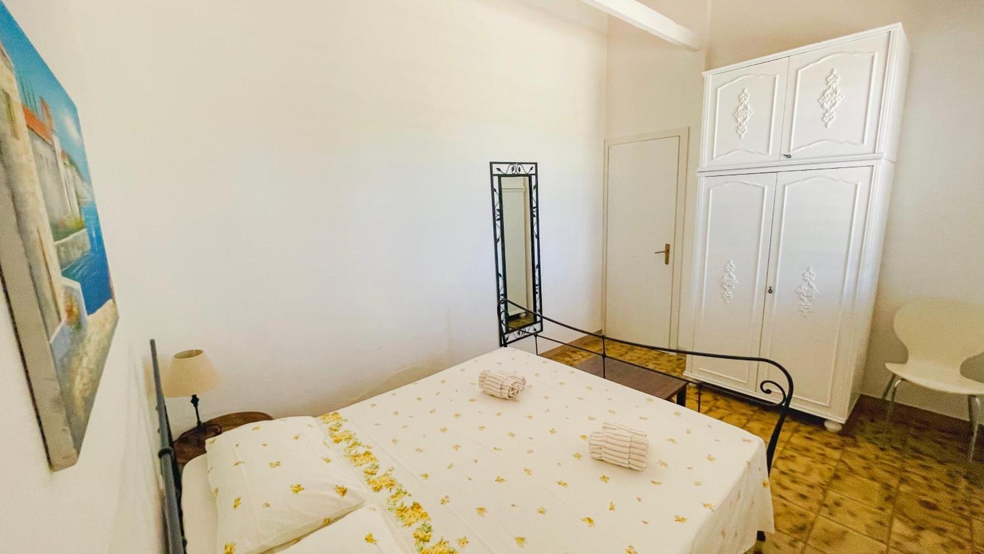 Amaris Mango Seafront Villa Гранелли Экстерьер фото